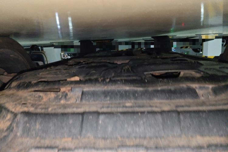 Used CHANGAN UNI-K 2021 2.0T All-Wheel Drive Prestige Version Chassis Front