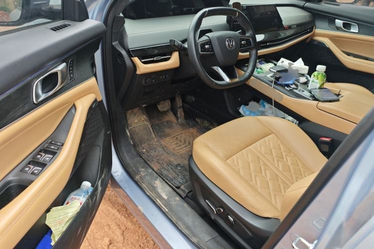 Used CHANGAN UNI-K 2021 2.0T All-Wheel Drive Prestige Version Driver Seat