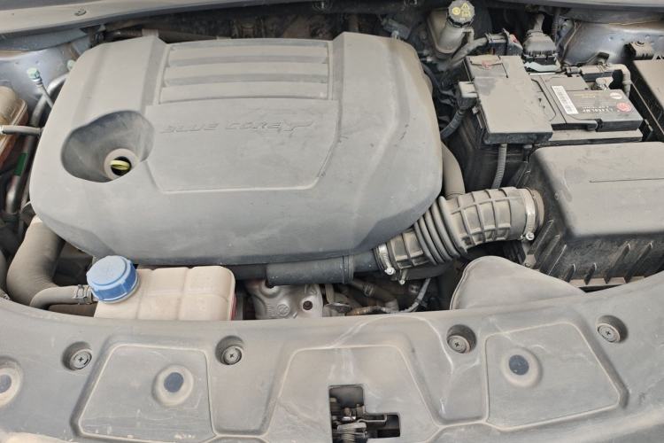 Used CHANGAN UNI-K 2021 2.0T All-Wheel Drive Prestige Version Engine Bay