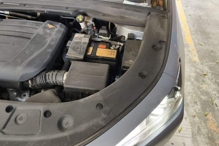 Used CHANGAN UNI-K 2021 2.0T Excellence Edition Engine Bay Left