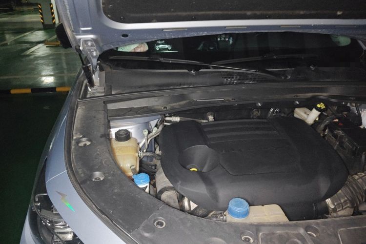 Used CHANGAN UNI-K 2021 2.0T Prestige Edition Engine Bay Right