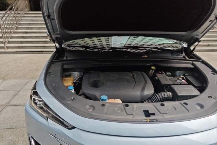 Used CHANGAN UNI-K 2021 2.0T Prestige Edition Engine Bay Right