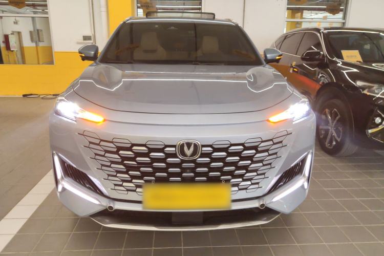 Used CHANGAN UNI-K 2021 2.0T All-Wheel Drive Prestige Version Exterior 1