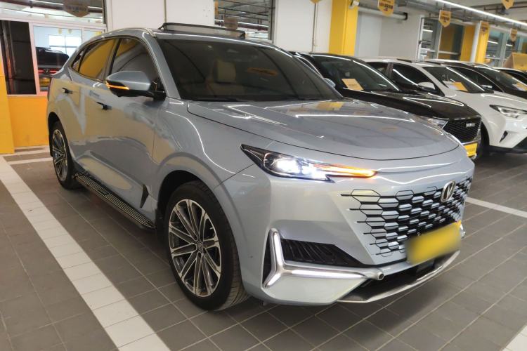 Used CHANGAN UNI-K 2021 2.0T All-Wheel Drive Prestige Version Exterior 2