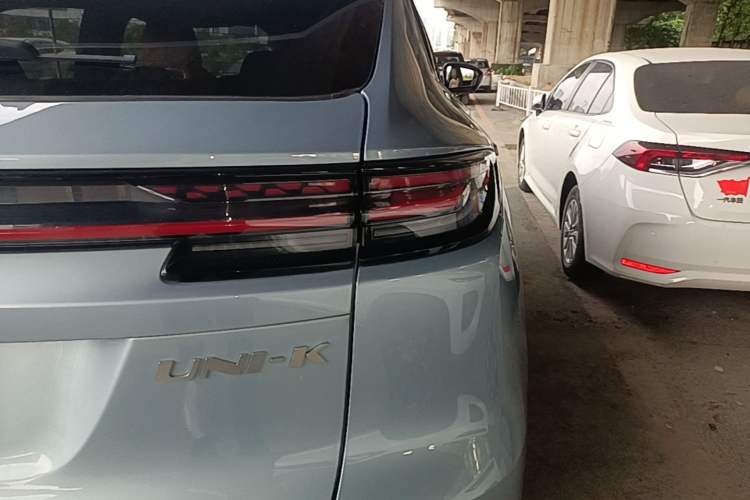 Used CHANGAN UNI-K 2021 2.0T Prestige Edition Exterior 3
