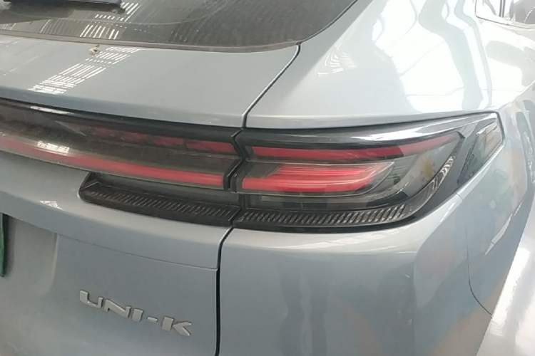 Used CHANGAN UNI-K 2021 2.0T Excellence Edition Exterior 3