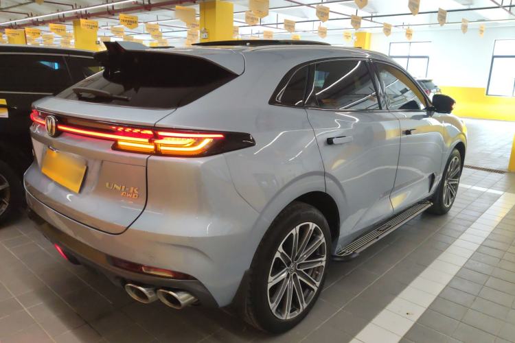 Used CHANGAN UNI-K 2021 2.0T All-Wheel Drive Prestige Version Exterior 5