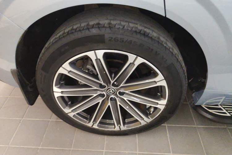 Used CHANGAN UNI-K 2021 2.0T All-Wheel Drive Prestige Version Exterior 8