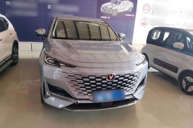 Used CHANGAN UNI-K 2021 2.0T All-Wheel Drive Prestige Version Front
