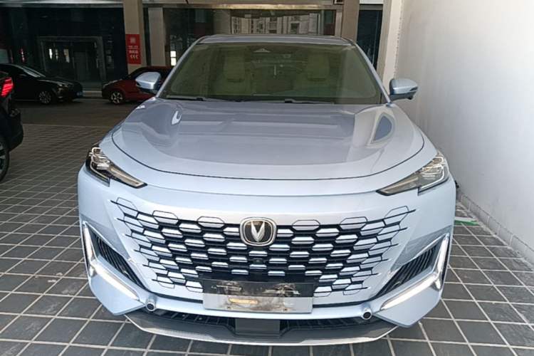 Used CHANGAN UNI-K 2021 2.0T Prestige Edition Front