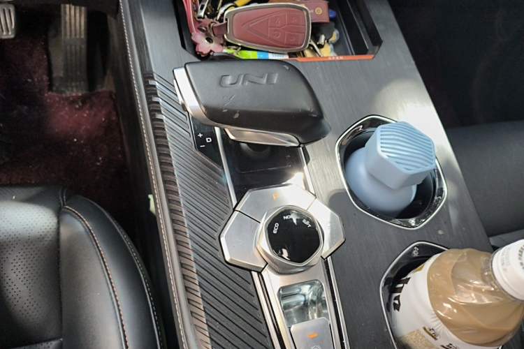 Used CHANGAN UNI-K 2021 2.0T Prestige Edition Gear Lever