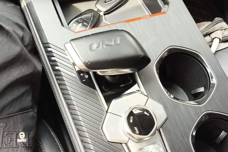 Used CHANGAN UNI-K 2021 2.0T Luxury Version Gear Lever