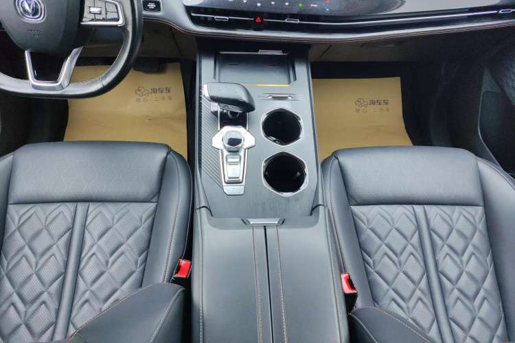 Used CHANGAN UNI-K 2021 2.0T All-Wheel Drive Prestige Version Gear Lever