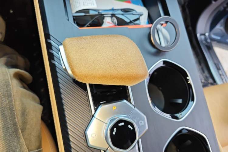 Used CHANGAN UNI-K 2021 2.0T Excellence Edition Gear Lever