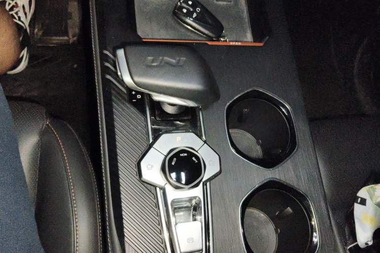Used CHANGAN UNI-K 2021 2.0T Prestige Edition Gear Lever