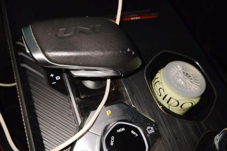 Used CHANGAN UNI-K 2021 2.0T Excellence Edition Gear Lever