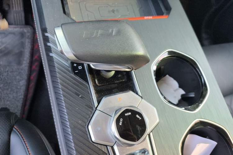 Used CHANGAN UNI-K 2021 2.0T Prestige Edition Gear Lever