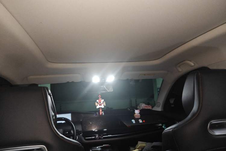 Used CHANGAN UNI-K 2021 2.0T Prestige Edition Headliner