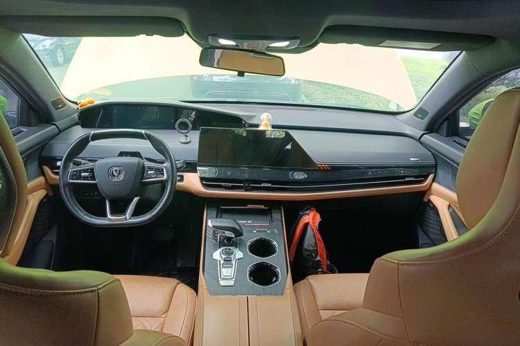 Used CHANGAN UNI-K 2021 2.0T All-Wheel Drive Prestige Version Headliner