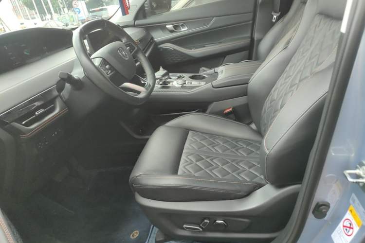 Used CHANGAN UNI-K 2021 2.0T All-Wheel Drive Prestige Version Left Front Seat