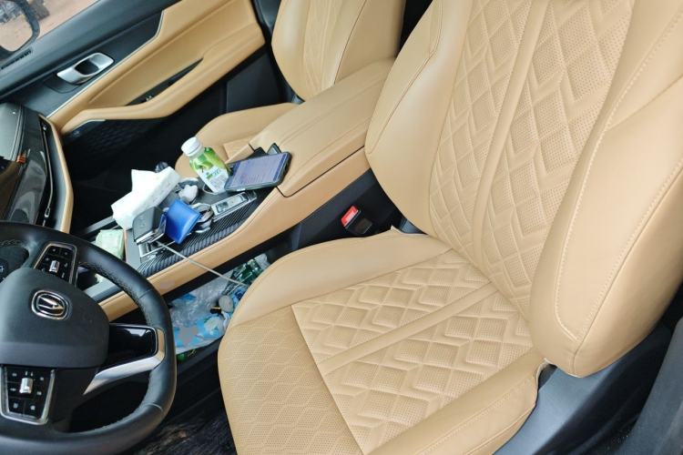 Used CHANGAN UNI-K 2021 2.0T All-Wheel Drive Prestige Version Left Front Seat