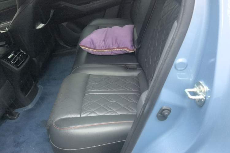 Used CHANGAN UNI-K 2021 2.0T All-Wheel Drive Prestige Version Left Rear Seat