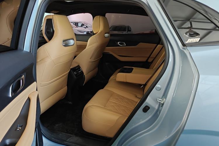 Used CHANGAN UNI-K 2021 2.0T All-Wheel Drive Prestige Version Left Rear Seat