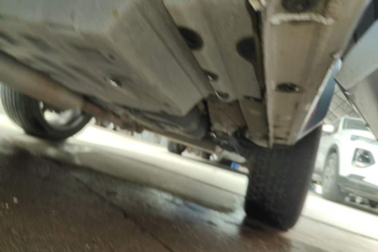 Used CHANGAN UNI-K 2021 2.0T All-Wheel Drive Prestige Version Left Side Sill