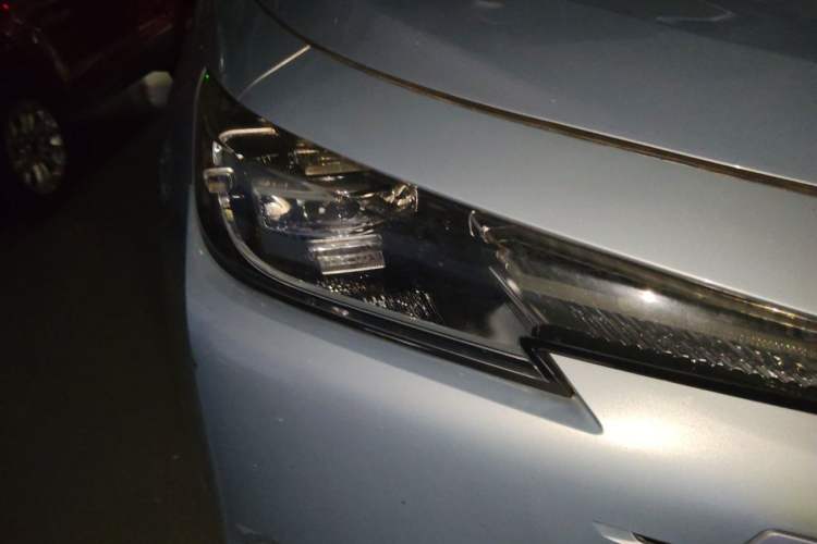 Used CHANGAN UNI-K 2021 2.0T Excellence Edition Right Front Headlight