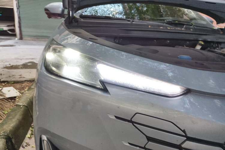 Used CHANGAN UNI-K 2021 2.0T Excellence Edition Right Front Headlight