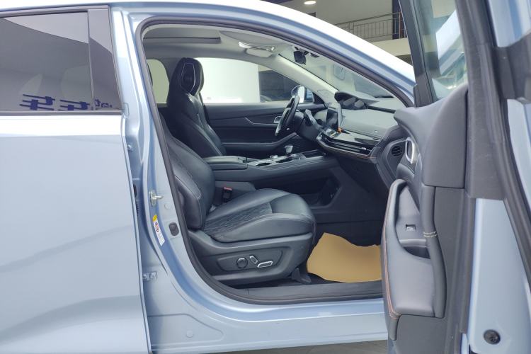 Used CHANGAN UNI-K 2021 2.0T All-Wheel Drive Prestige Version Right Front Seat