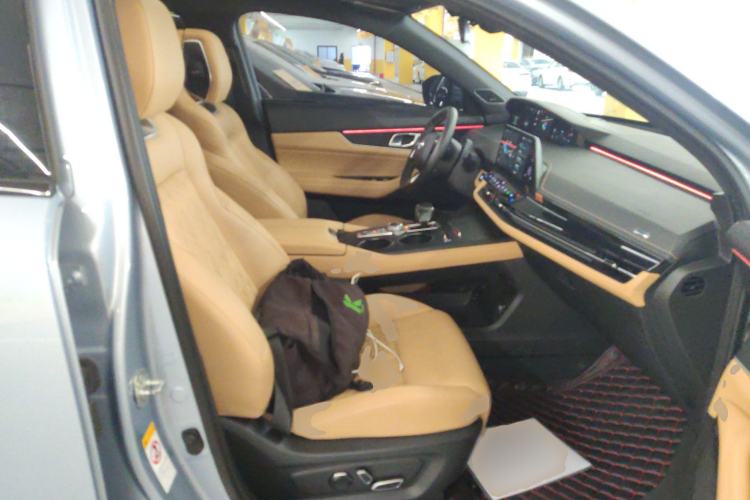 Used CHANGAN UNI-K 2021 2.0T All-Wheel Drive Prestige Version Right Front Seat