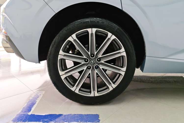 Used CHANGAN UNI-K 2021 2.0T Prestige Edition Right Front Wheel Hub