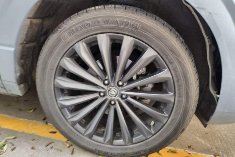 Used CHANGAN UNI-K 2021 2.0T Excellence Edition Right Front Wheel Hub
