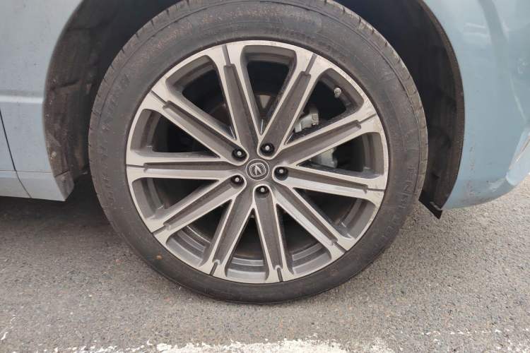 Used CHANGAN UNI-K 2021 2.0T Prestige Edition Right Front Wheel Hub