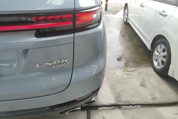 Used CHANGAN UNI-K 2021 2.0T All-Wheel Drive Prestige Version Right Rear Taillight