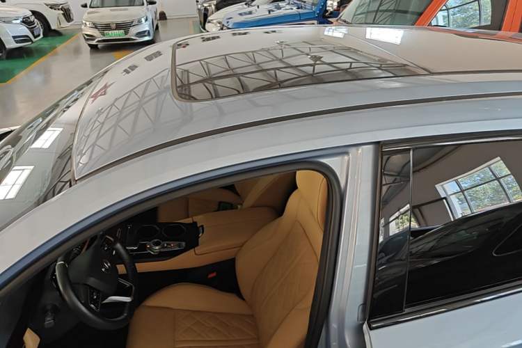 Used CHANGAN UNI-K 2021 2.0T All-Wheel Drive Prestige Version Roof