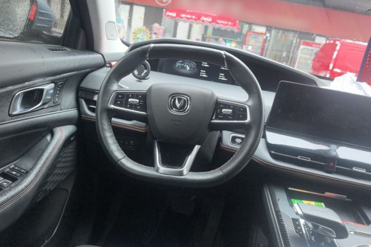 Used CHANGAN UNI-K 2021 2.0T All-Wheel Drive Prestige Version Steering Wheel
