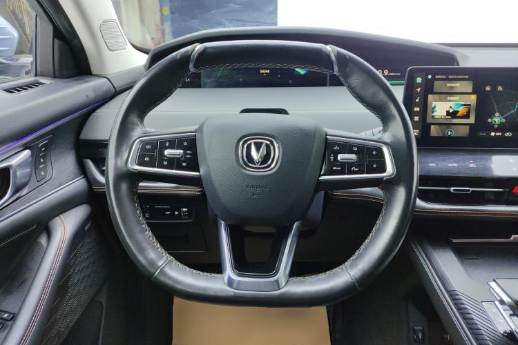 Used CHANGAN UNI-K 2021 2.0T All-Wheel Drive Prestige Version Steering Wheel