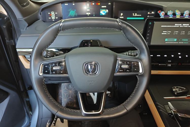 Used CHANGAN UNI-K 2021 2.0T All-Wheel Drive Prestige Version Steering Wheel