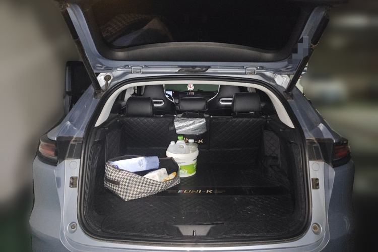 Used CHANGAN UNI-K 2021 2.0T Prestige Edition Trunk