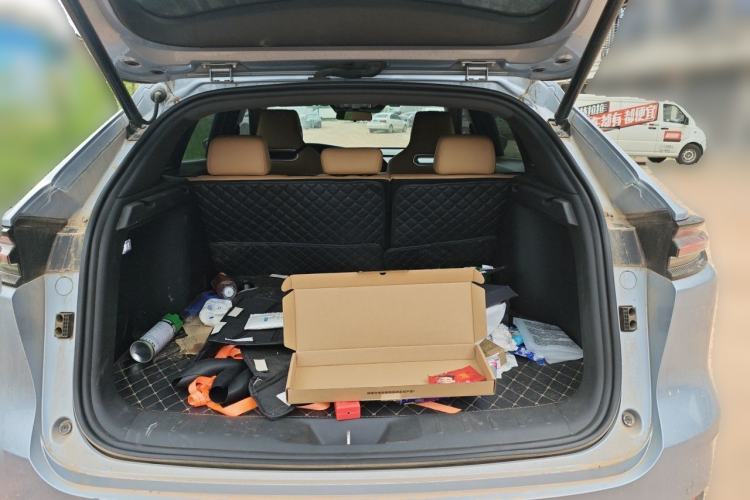 Used CHANGAN UNI-K 2021 2.0T All-Wheel Drive Prestige Version Trunk