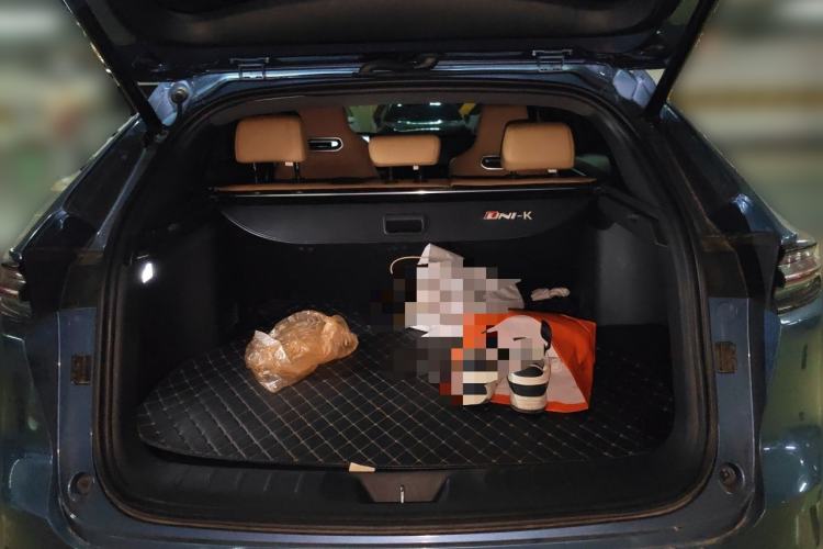 Used CHANGAN UNI-K 2021 2.0T All-Wheel Drive Prestige Version Trunk