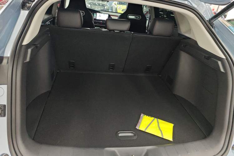 Used CHANGAN UNI-K 2021 2.0T Prestige Edition Trunk