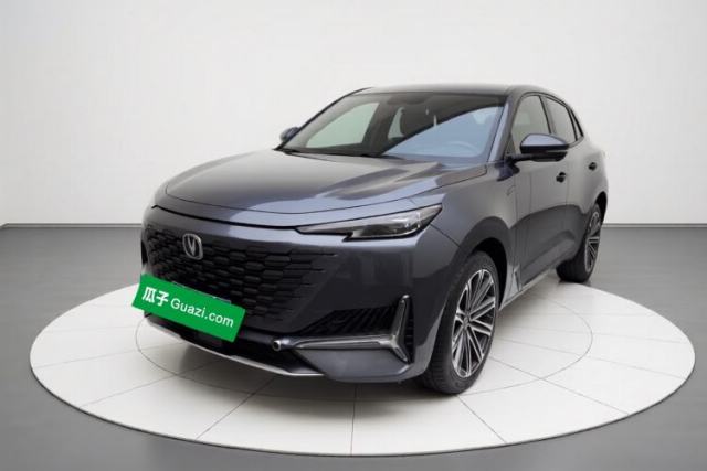 Używany CHANGAN UNI-K 2021 2.0T Prestige Edition