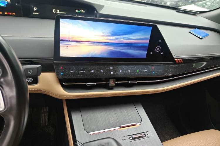 Used CHANGAN UNI-K 2021 2.0T All-Wheel Drive Prestige Version Audio And AC Panel