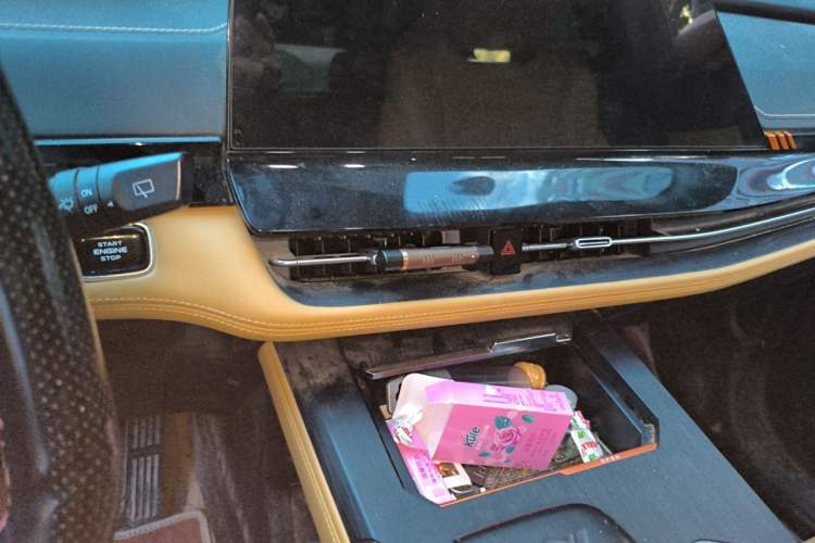 Used CHANGAN UNI-K 2021 2.0T Excellence Edition Audio And AC Panel