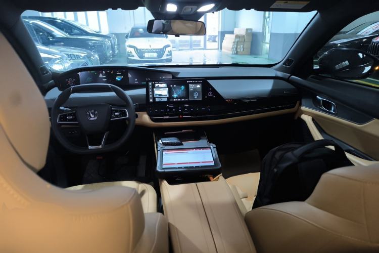 Used CHANGAN UNI-K 2021 2.0T Excellence Edition Center Console