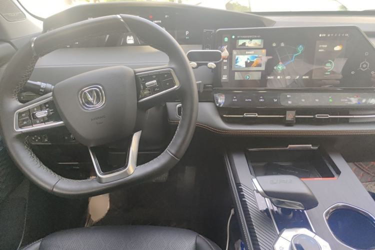 Used CHANGAN UNI-K 2021 2.0T Luxury Version Center Console
