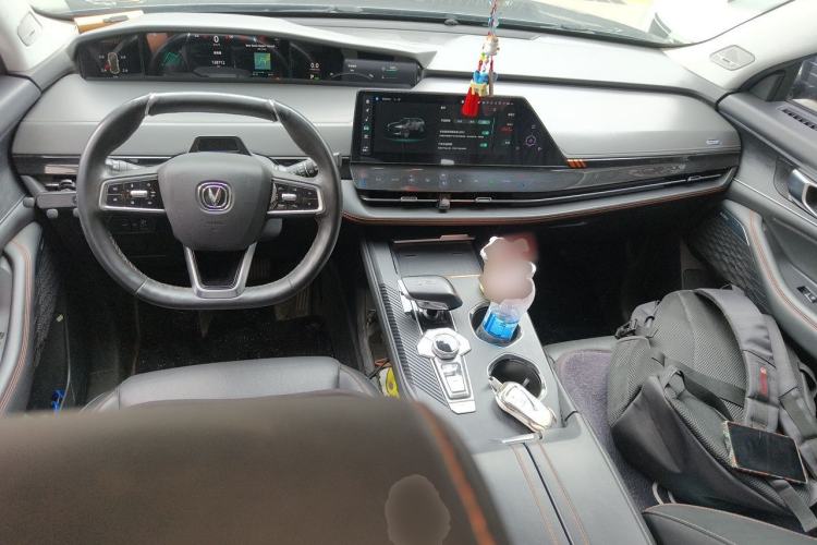Used CHANGAN UNI-K 2021 2.0T Prestige Edition Center Console